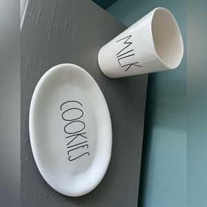 Set of 2 Rae Dunn Christmas dishes